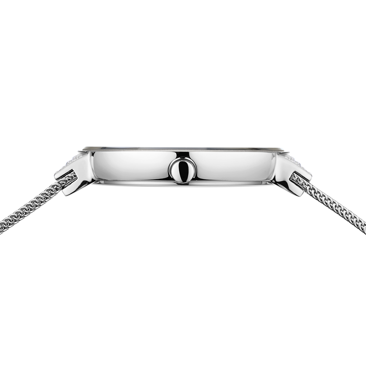 Montre carrée en argent avec cadran noir, vue de profil, bracelets chaîne maille.
