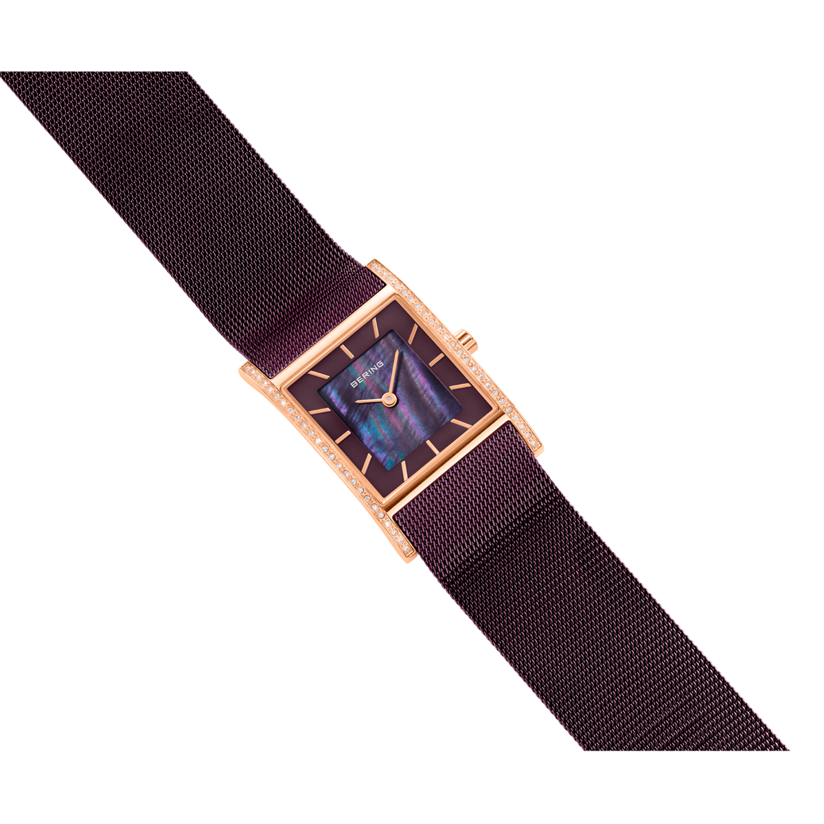 Reloj cuadrado con caja oro rosado, esfera azul oscuro y pulsera de malla, vista diagonal