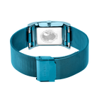BERING horloge met turquoise mesh-band, vierkante wijzerplaat met wereldkaartontwerp, aanzicht van bovenaf
