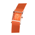 Reloj cuadrado naranja con correa texturizada, vista lateral