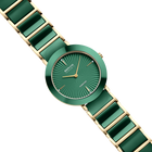 Orologio rotondo verde con quadrante a raggi, lancette dorate e cinturino verde e dorato a maglie.