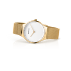 Orologio BERING dorato fotografato in angolo dall'alto, mostra il quadrante bianco e il cinturino mesh drappeggiato.