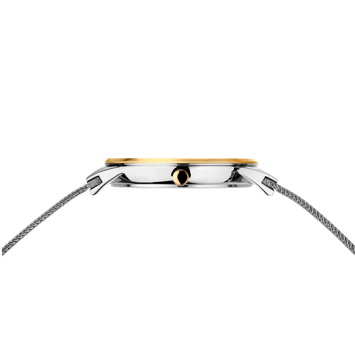 Montre avec boîtier ton argent, lunette ton or et cadran noir, vue de profil avec bracelets mailles métalliques de chaque côté.