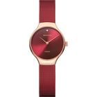 BERING Charity dameur med bordeaux mesh-armbånd, roséguldkasse og minimalistisk urskive.