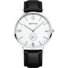 Montre BERING au design minimaliste, boîtier rond argenté, cadran blanc, aiguilles noires et bracelet cuir noir.