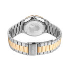 Vista trasera del reloj con pulsera metalizada en plata y oro, con diseño de eslabones y tapa trasera grabada.