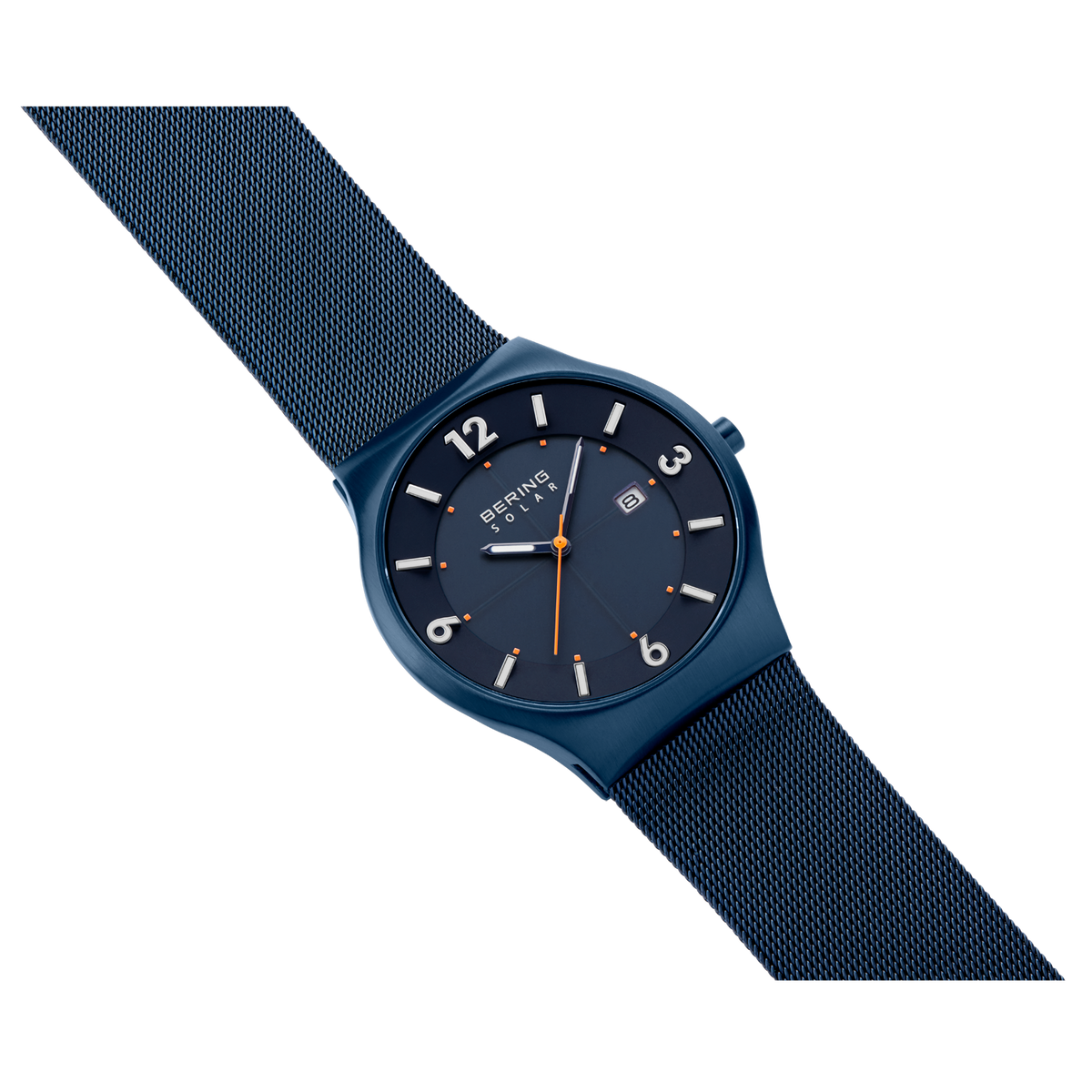 Navy BERING armbåndsur med mesh-bånd og rundt urskive med hvide timemarkeringer, skrå vinkel