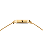 Armbåndsur vist fra siden, rektangulært guldhus med guldfarvet maskearmband