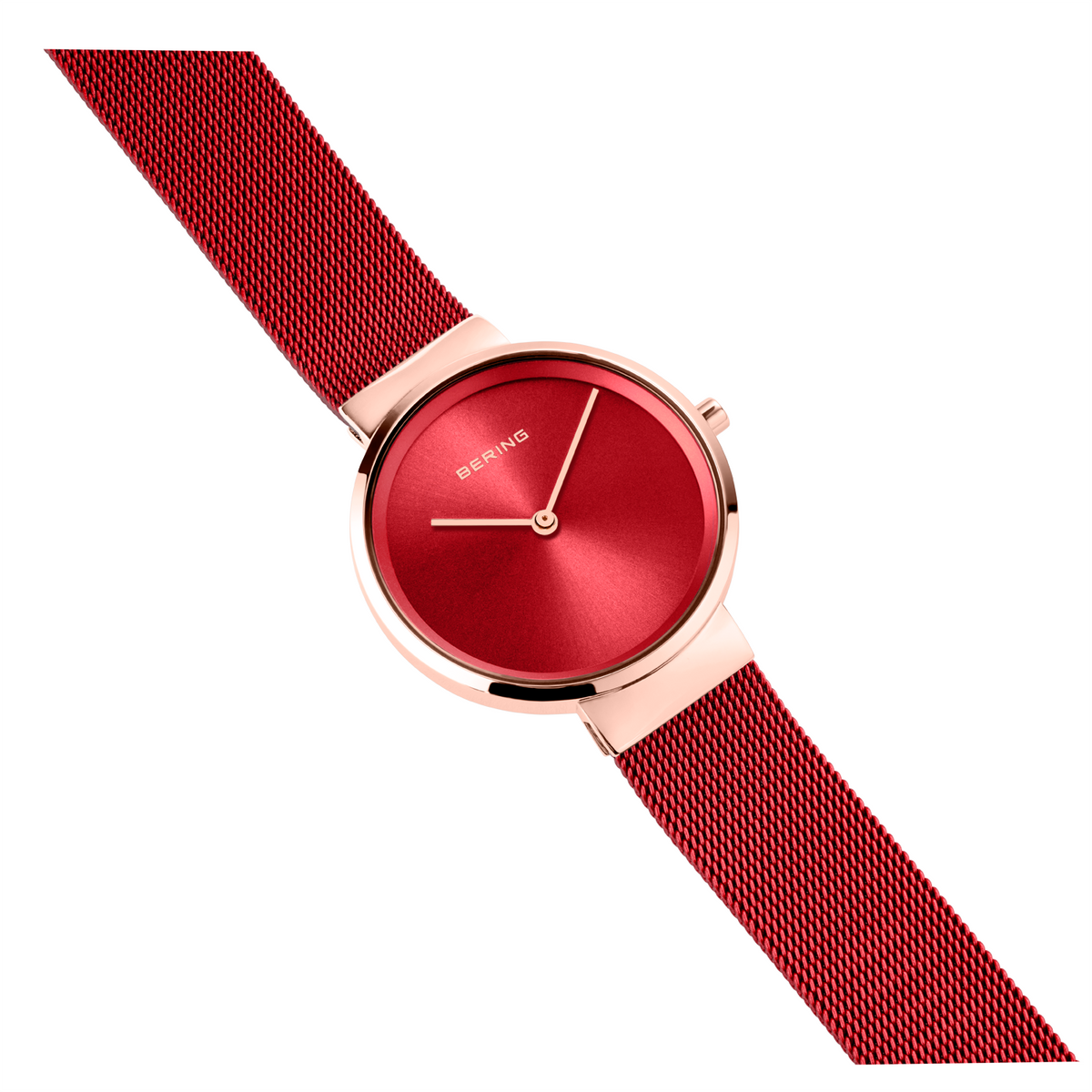 Rood BERING horloge met mesh-band, schuin zicht op wijzerplaat en band
