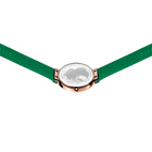 Reloj redondo con caja de oro rosa, esfera clara y correa de tela verde