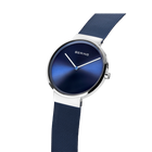 Orologio BERING con quadrante blu scuro, cassa argentata e cinturino maglia navy
