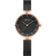 Orologio BERING Solar con cassa in oro rosa, quadrante nero e cinturino mesh nero.