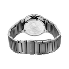 Reloj BERING visto desde atrás, pulsera de acero con eslabones y fondo gravado.