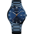 Dunkelblaue BERING-Titanuhr mit rundem Zifferblatt, weißen Indizes, orangen Zeigern und Metallarmband.