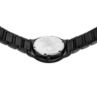Uhr mit schwarzem Schliederarmband von hinten, texturierte Gehäuserückseite sichtbar.