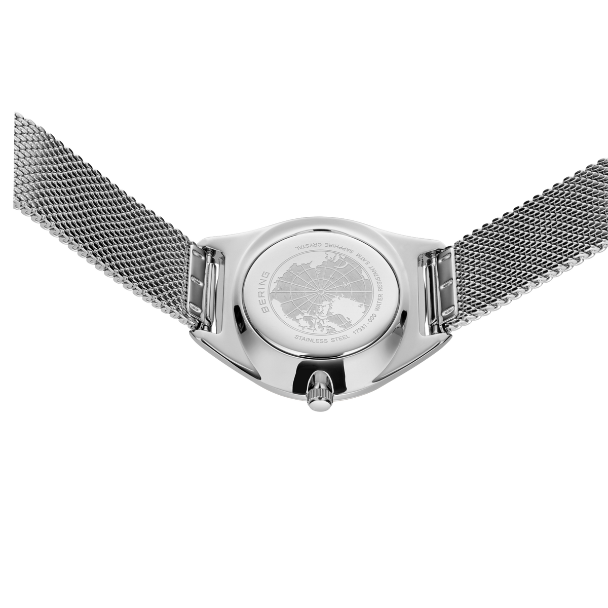 Orologio visto dall'alto con cinturino a maglie metalliche su entrambi i lati e cassa argento.