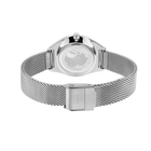Orologio BERING visto da dietro con fondello trasparente, quadrante visibile e cinturino mesh argento con chiusura magnetica.
