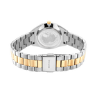 Retro dell'orologio con finestra trasparente che mostra il movimento, corona dorata, cinturino bicolore acciaio e oro.