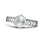 Montre ronde à bracelet chaîne acier argenté, cadran épuré, photographiée de profil.