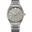 BERING Edelstahlarmbanduhr mit strukturiertem Zifferblatt, weißen Markierungen, Datumsfenster und Metallarmband.