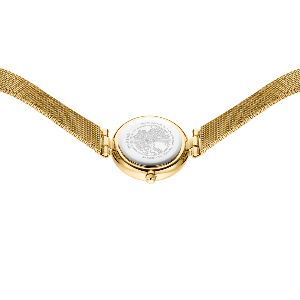 Horloge met gouden mesh armband, bovenaanzicht van rond kast met armband aan beide zijden.
