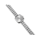 Montre-bracelet à boîtier carré, cadran argenté et bracelet mailles métalliques