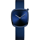 BERING Uhr mit quadratischem Gehäuse, dunkelblaues Zifferblatt, silberne Zeiger, blaues Stoffarmband