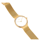 Orologio BERING con cassa rotonda dorata, quadrante bianco e cinturino maglia dorato, vista angolata