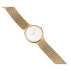 BERING Armbanduhr mit goldenem Gehäuse, cremefarbenem Minimalzifferblatt und Mesh-Armband, Schrägansicht